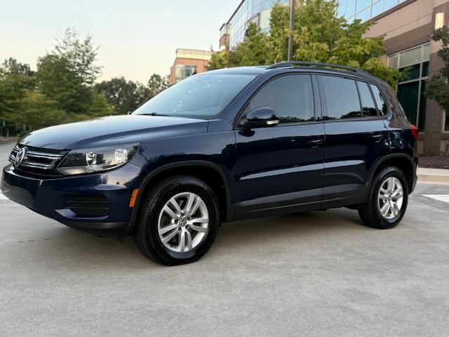 Volkswagen Tiguan SE 2016