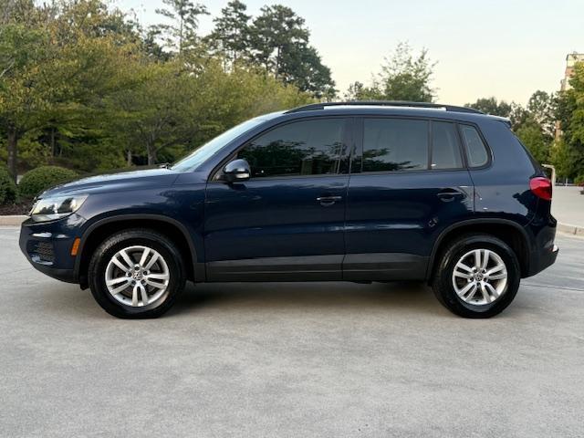 Volkswagen Tiguan SE 2016