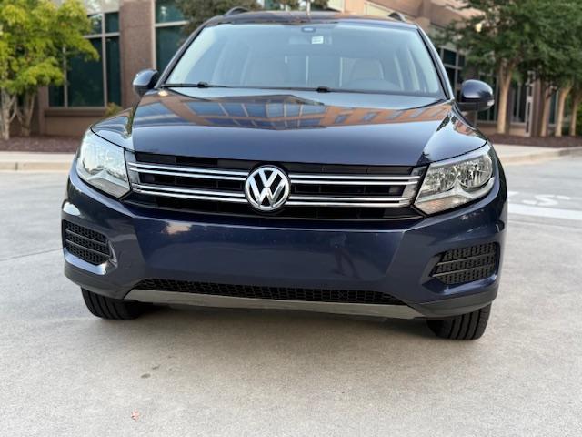 Volkswagen Tiguan SE 2016