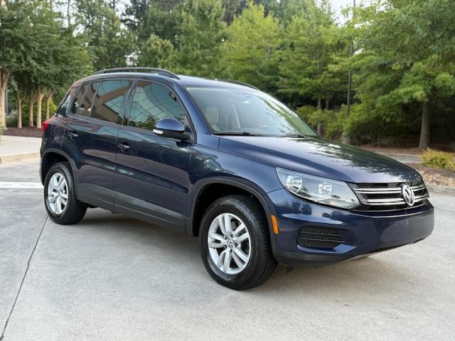 Volkswagen Tiguan SE 2016