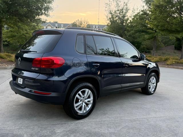 Volkswagen Tiguan SE 2016