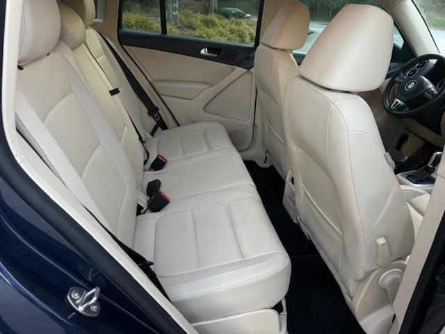 Volkswagen Tiguan SE 2016