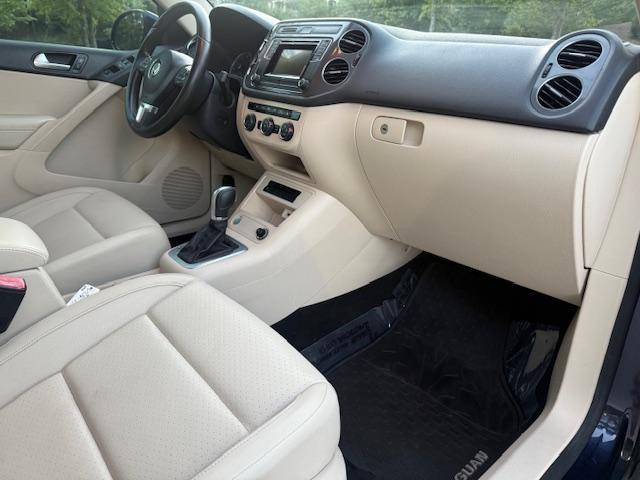 Volkswagen Tiguan SE 2016
