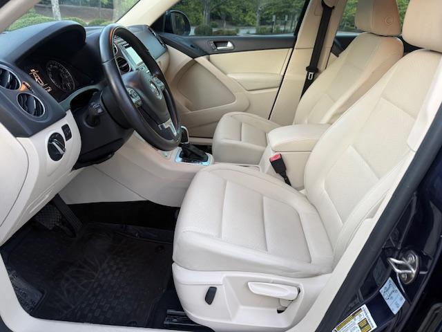 Volkswagen Tiguan SE 2016