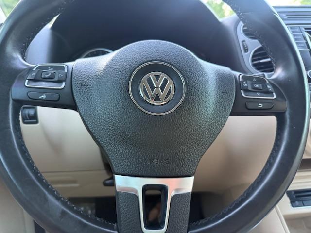 Volkswagen Tiguan SE 2016
