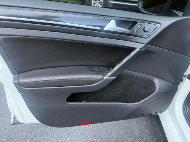 Volkswagen Golf R DCS and Navigation 6M 2018