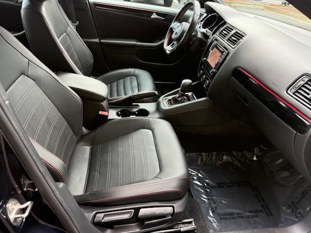 Volkswagen Jetta 2.0T GLI 6A 2017