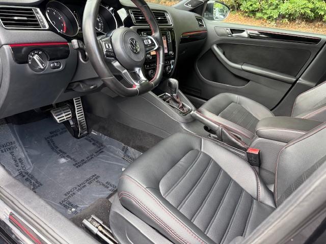Volkswagen Jetta 2.0T GLI 6A 2017