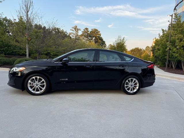 Ford Fusion Hybrid SE 2019
