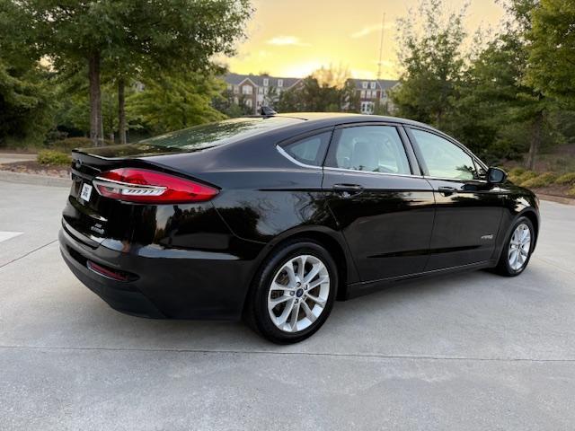 Ford Fusion Hybrid SE 2019