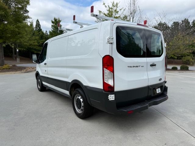 Ford Transit 150 Van Low Roof 60/40 Pass. 130-in. WB 2018
