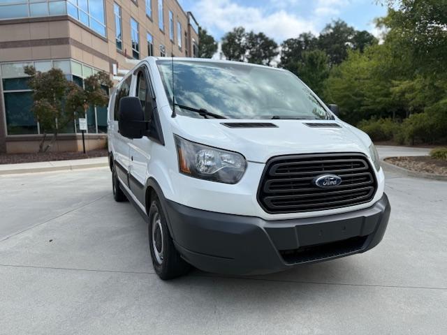Ford Transit 150 Van Low Roof 60/40 Pass. 130-in. WB 2018