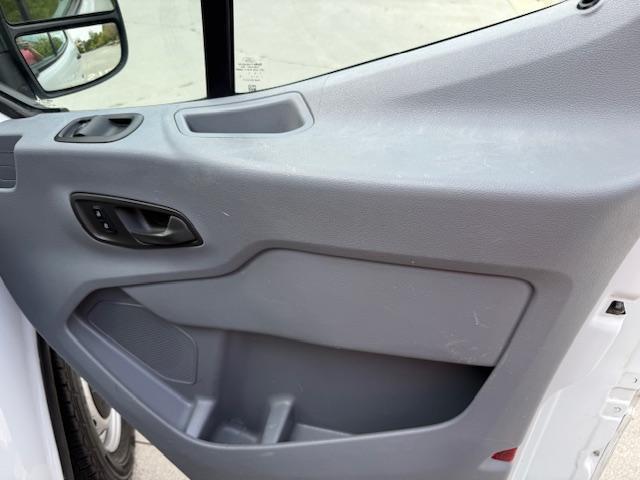 Ford Transit 150 Van Low Roof 60/40 Pass. 130-in. WB 2018