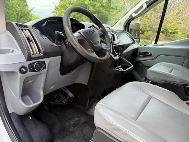 Ford Transit 150 Van Low Roof 60/40 Pass. 130-in. WB 2018
