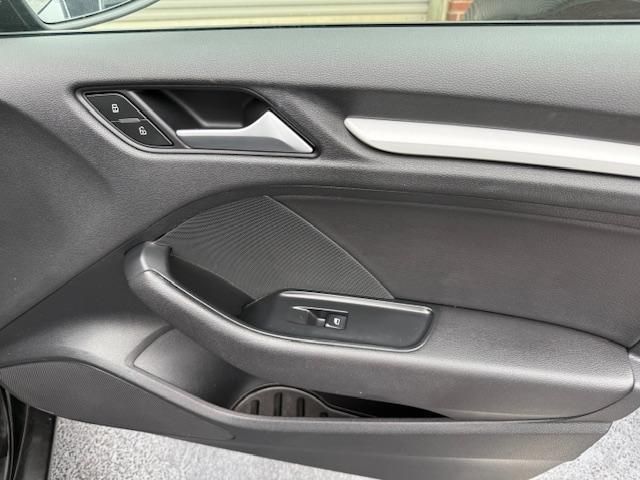 Audi A3 1.8T Premium FWD S tronic 2015