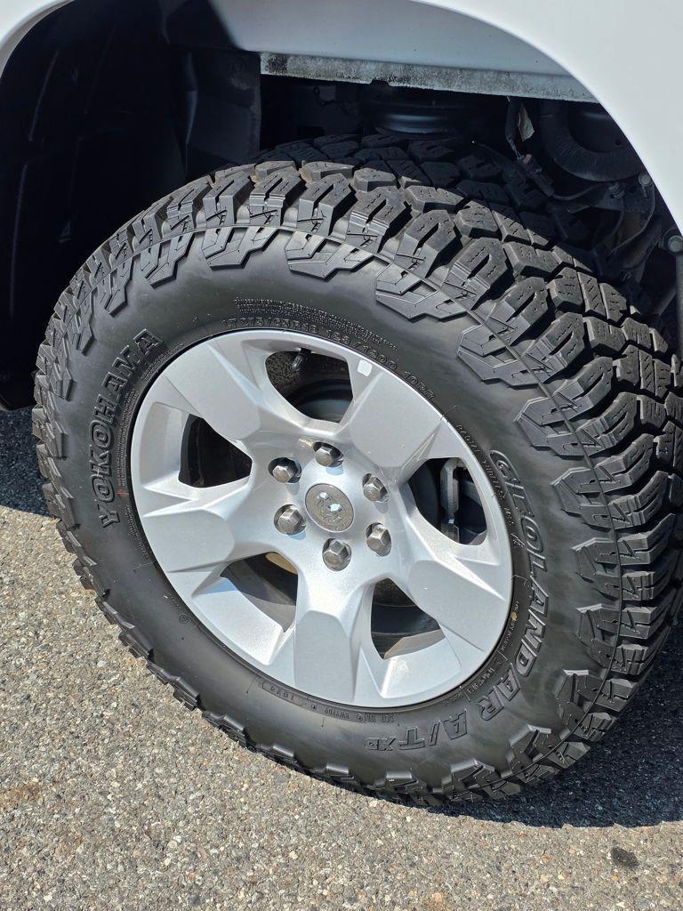 RAM 1500 Tradesman Crew Cab SWB 4WD 2023