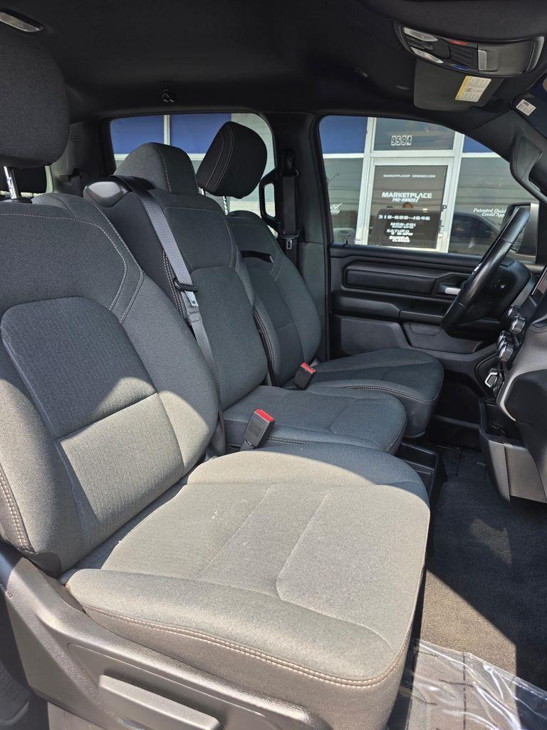 RAM 1500 Tradesman Crew Cab SWB 4WD 2023