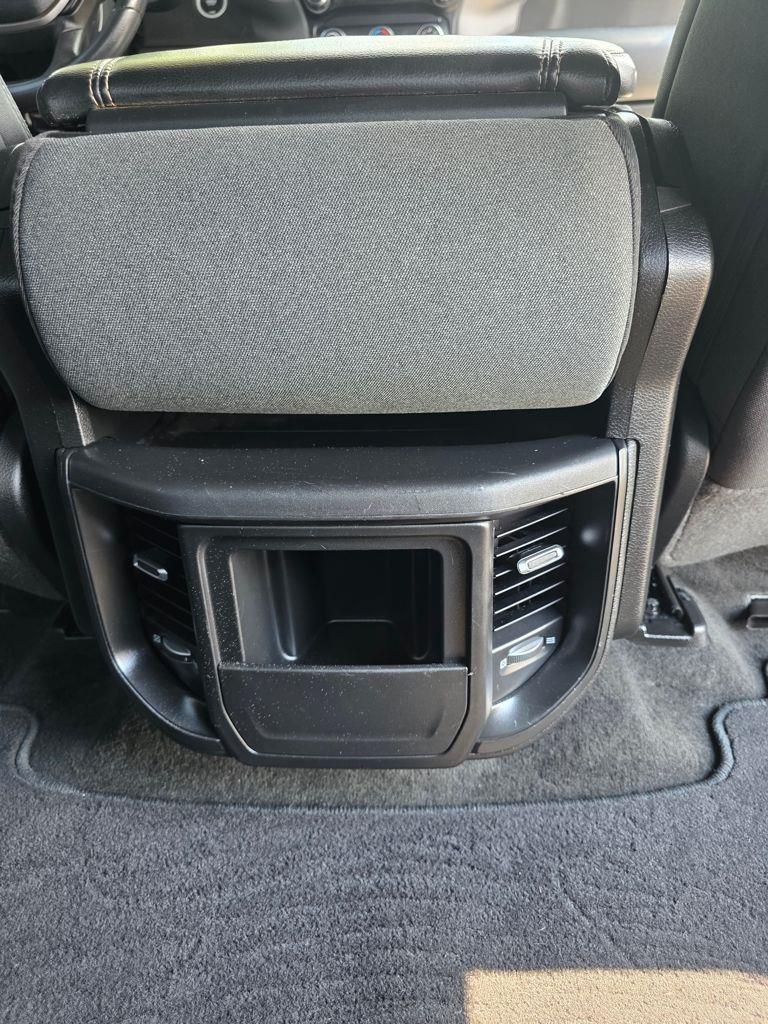 RAM 1500 Tradesman Crew Cab SWB 4WD 2023