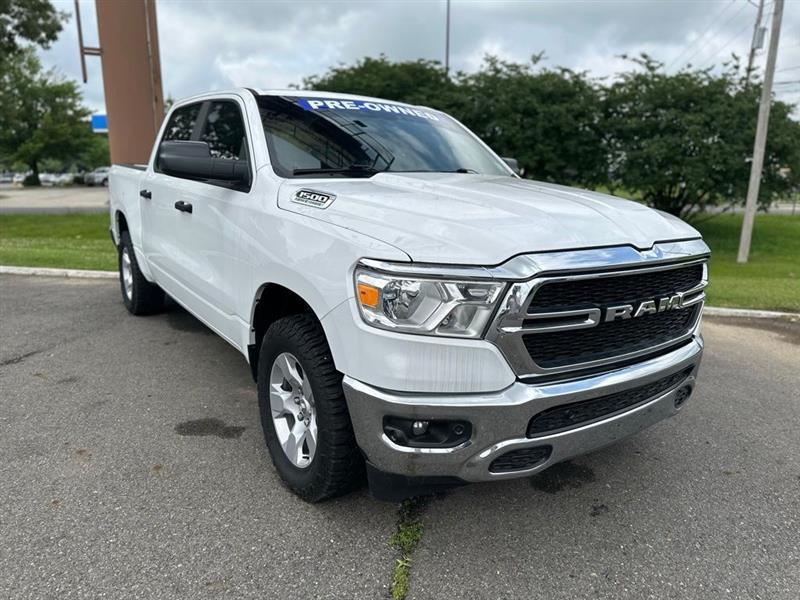RAM 1500 Tradesman Crew Cab SWB 4WD 2023