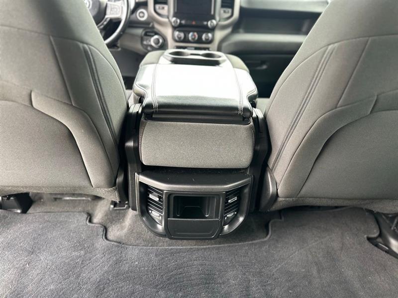 RAM 1500 Tradesman Crew Cab SWB 4WD 2023