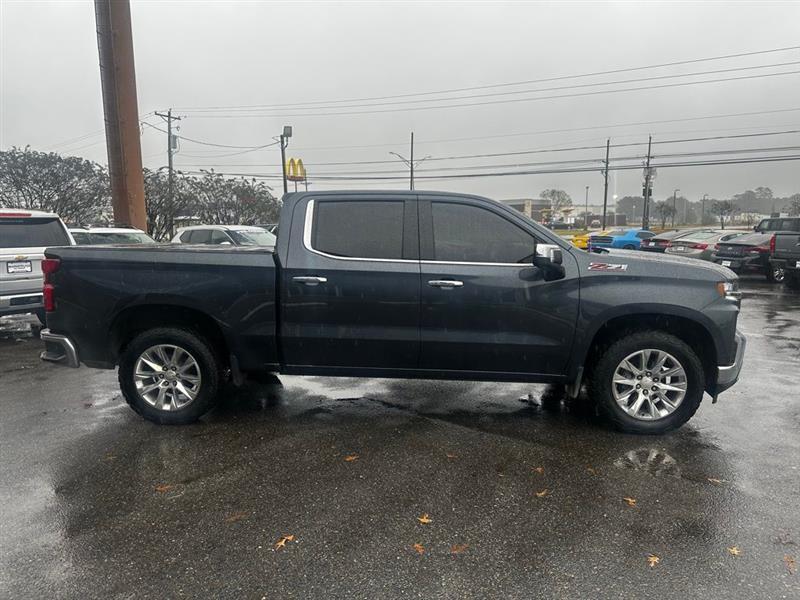 Chevrolet Silverado 1500 Limited LTZ Crew Cab 4WD 2022