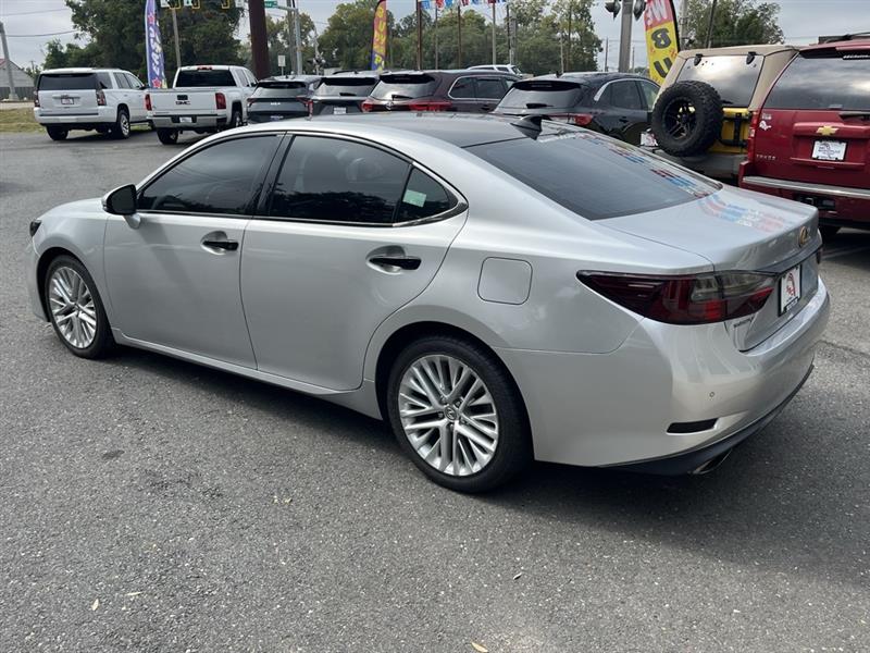 Lexus ES 350 Sedan 2017