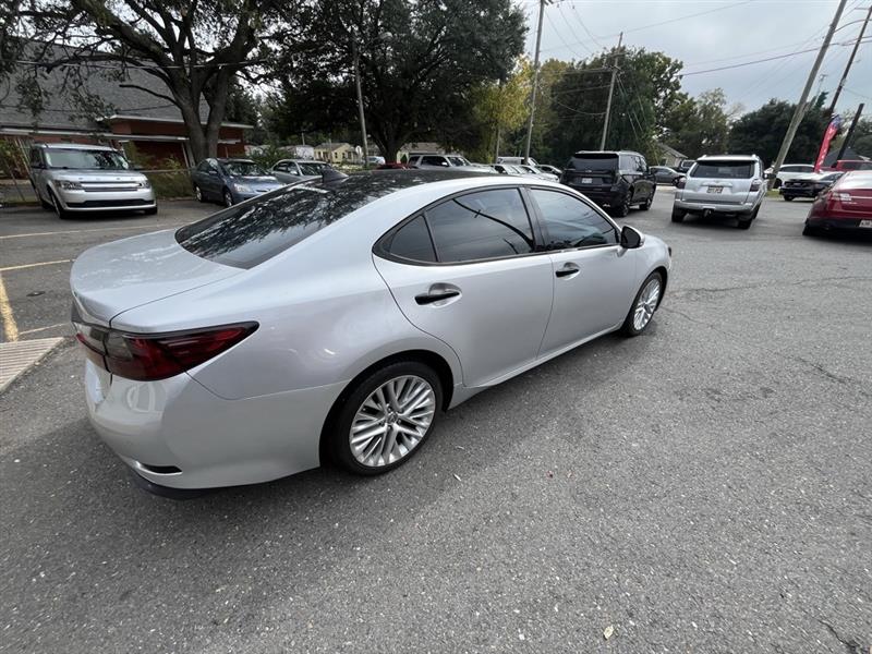 Lexus ES 350 Sedan 2017