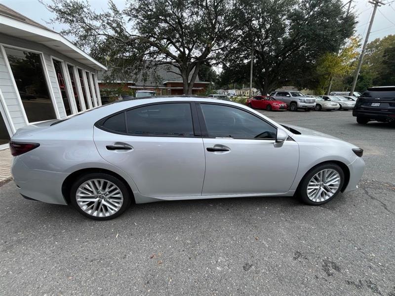 Lexus ES 350 Sedan 2017