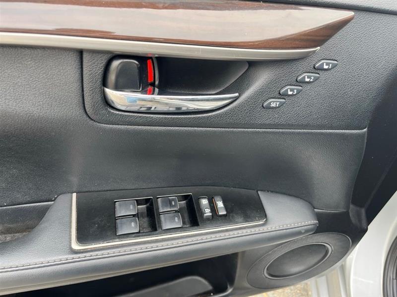 Lexus ES 350 Sedan 2017