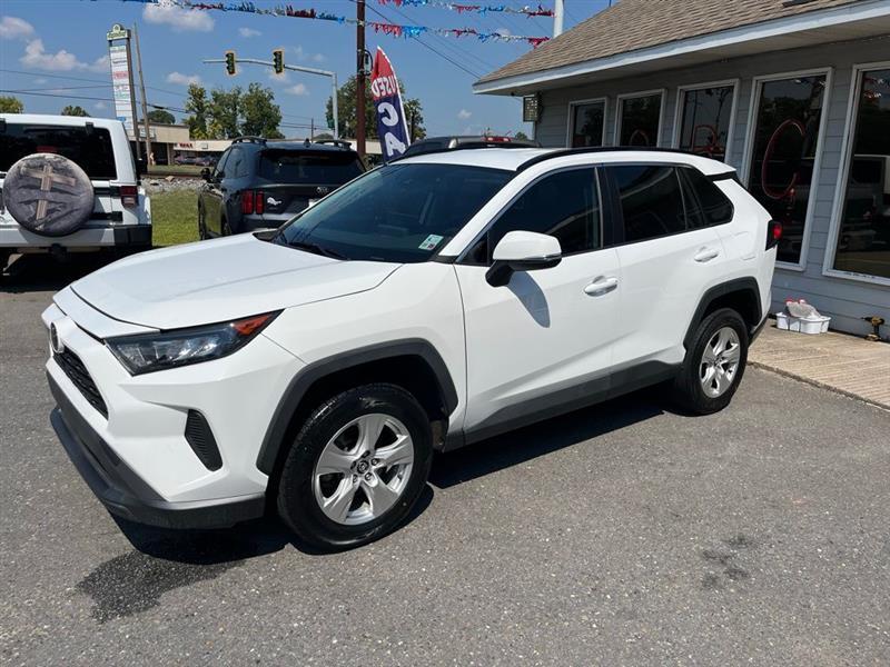 Toyota RAV4 XLE 2021