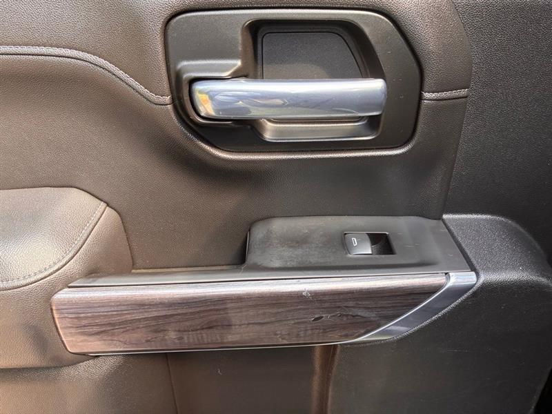 Chevrolet Silverado 1500 LTZ Crew Cab 4WD 2020