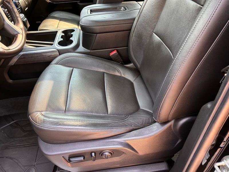 Chevrolet Silverado 1500 LTZ Crew Cab 4WD 2020