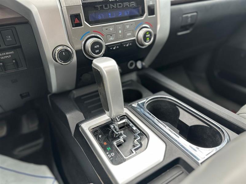 Toyota Tundra Limited 5.7L CrewMax 4WD 2019