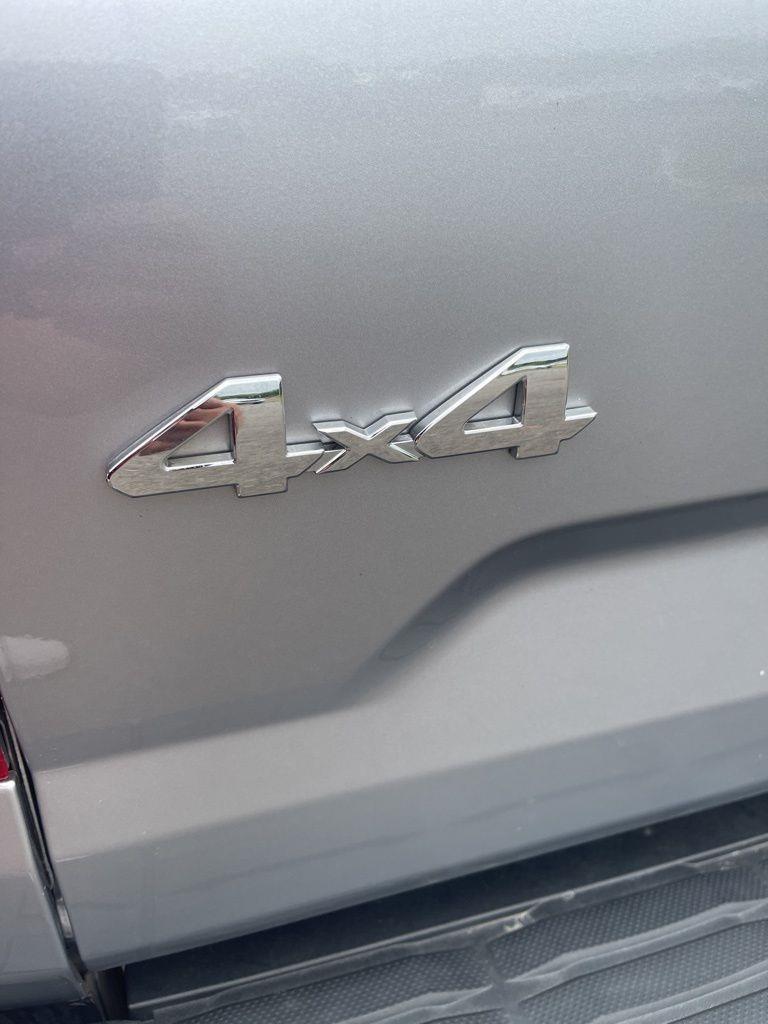 Toyota Tundra Limited 5.7L CrewMax 4WD 2019