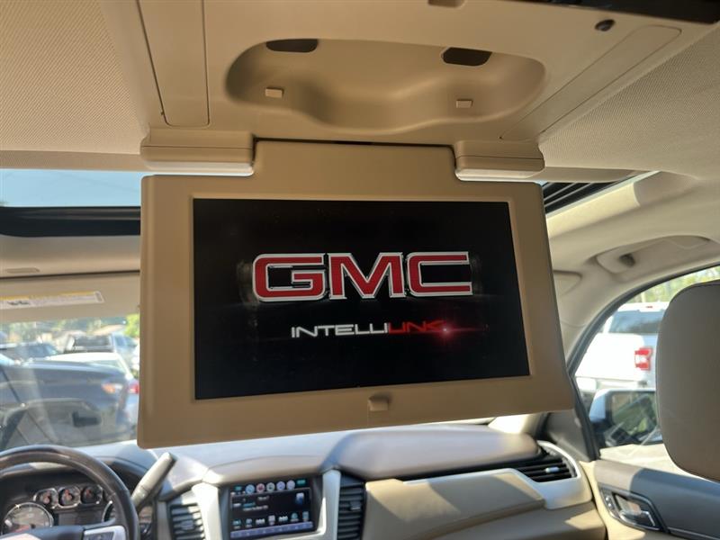 GMC Yukon SLT 2WD 2020