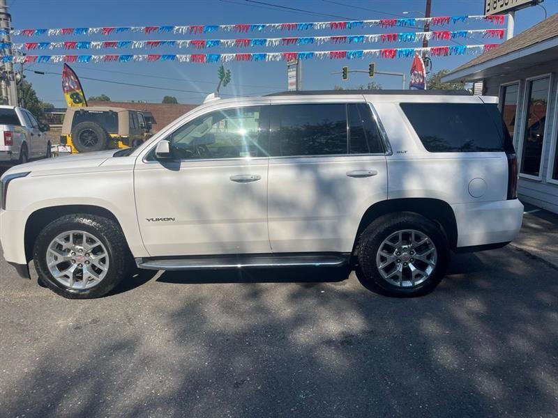 GMC Yukon SLT 2WD 2020
