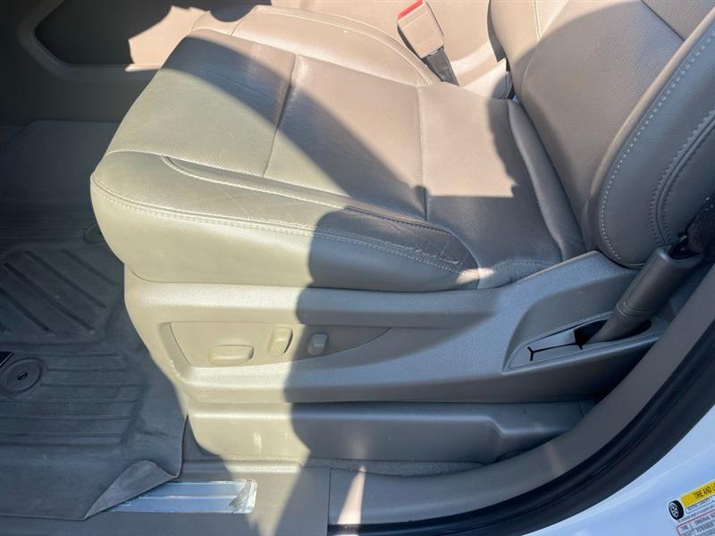 GMC Yukon SLT 2WD 2020