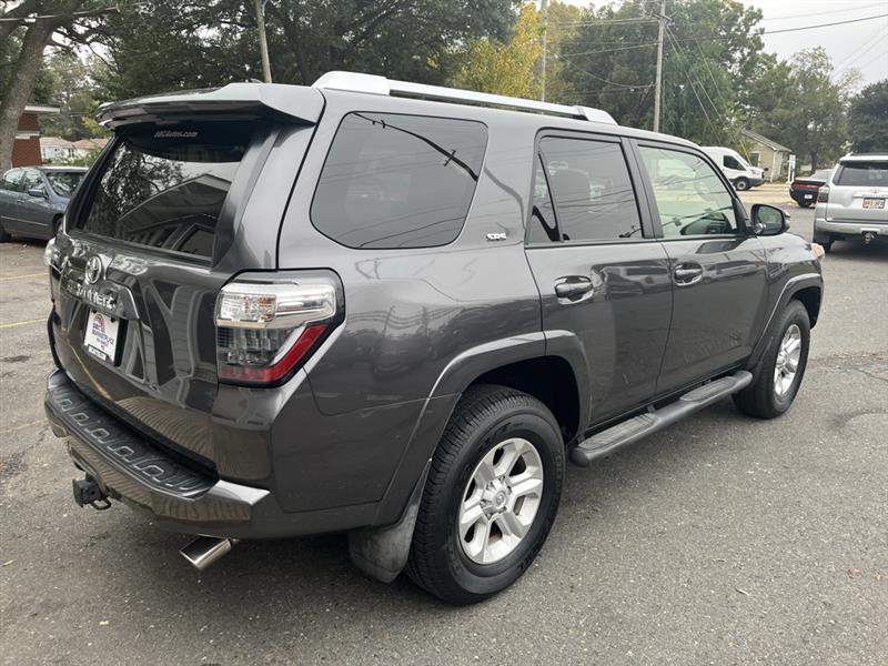 Toyota 4Runner SR5 2WD 2015