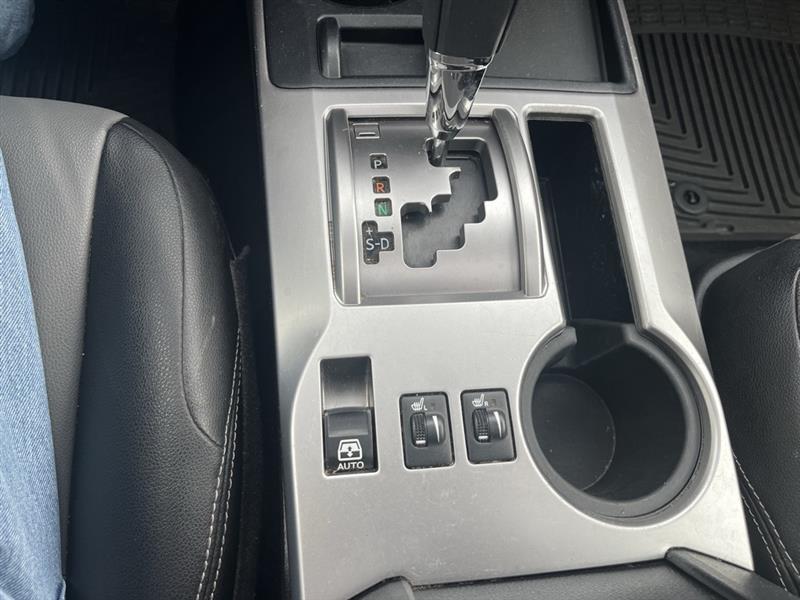 Toyota 4Runner SR5 2WD 2015