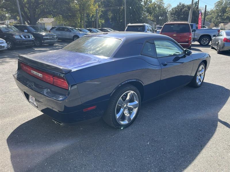 Dodge Challenger SXT 2013