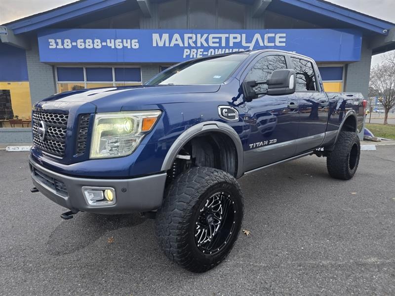 2016 Nissan Titan XD Pro-4X's photo