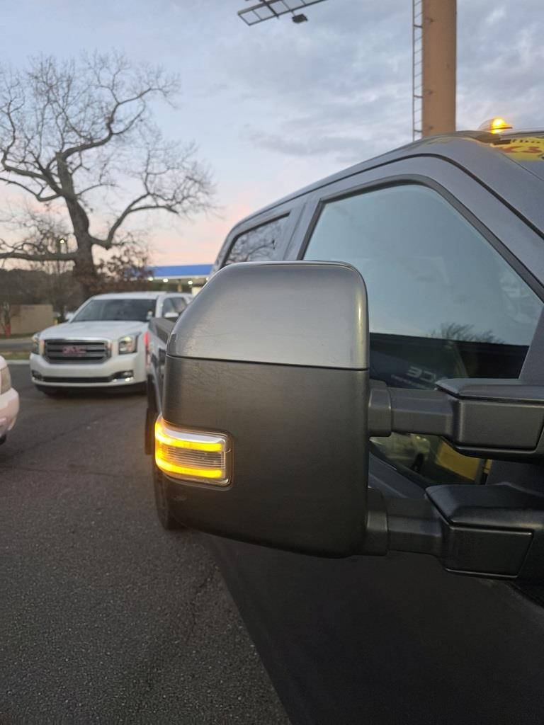 Ford F-250 SD Lariat Crew Cab 4WD 2022