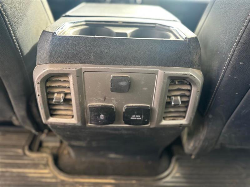 Ford F-250 SD Lariat Crew Cab 4WD 2022