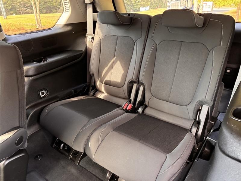 Jeep Grand Cherokee L Laredo 4WD 2023