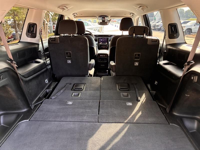 Jeep Grand Cherokee L Laredo 4WD 2023