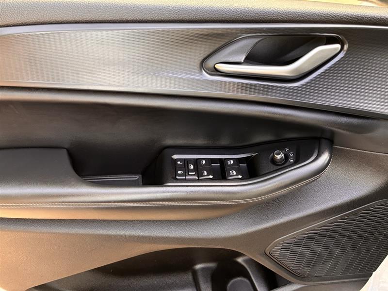 Jeep Grand Cherokee L Laredo 4WD 2023