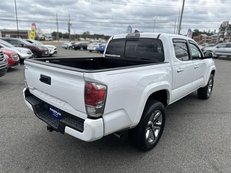 Toyota Tacoma Limited Double Cab V6 6AT 2WD 2017