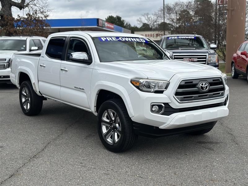 Toyota Tacoma Limited Double Cab V6 6AT 2WD 2017