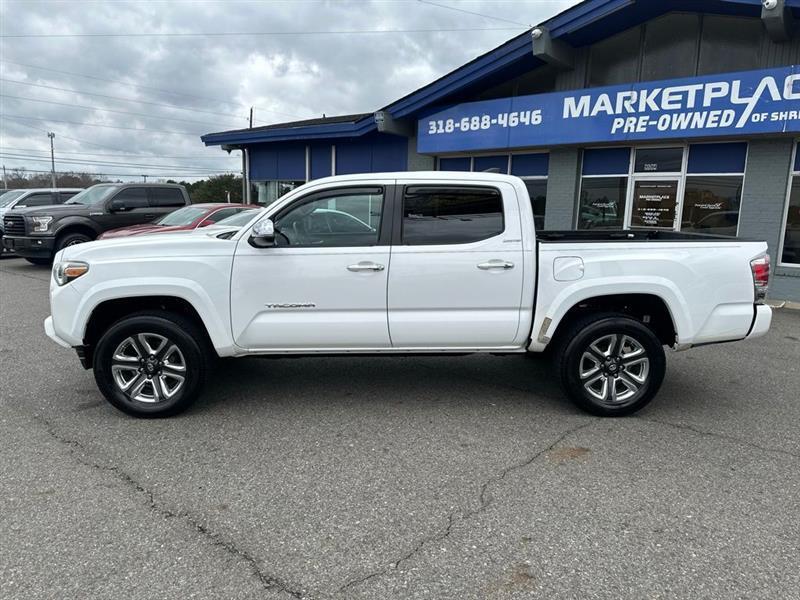 Toyota Tacoma Limited Double Cab V6 6AT 2WD 2017