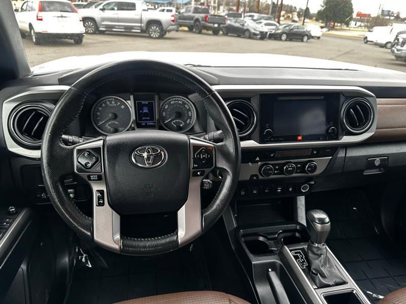 Toyota Tacoma Limited Double Cab V6 6AT 2WD 2017